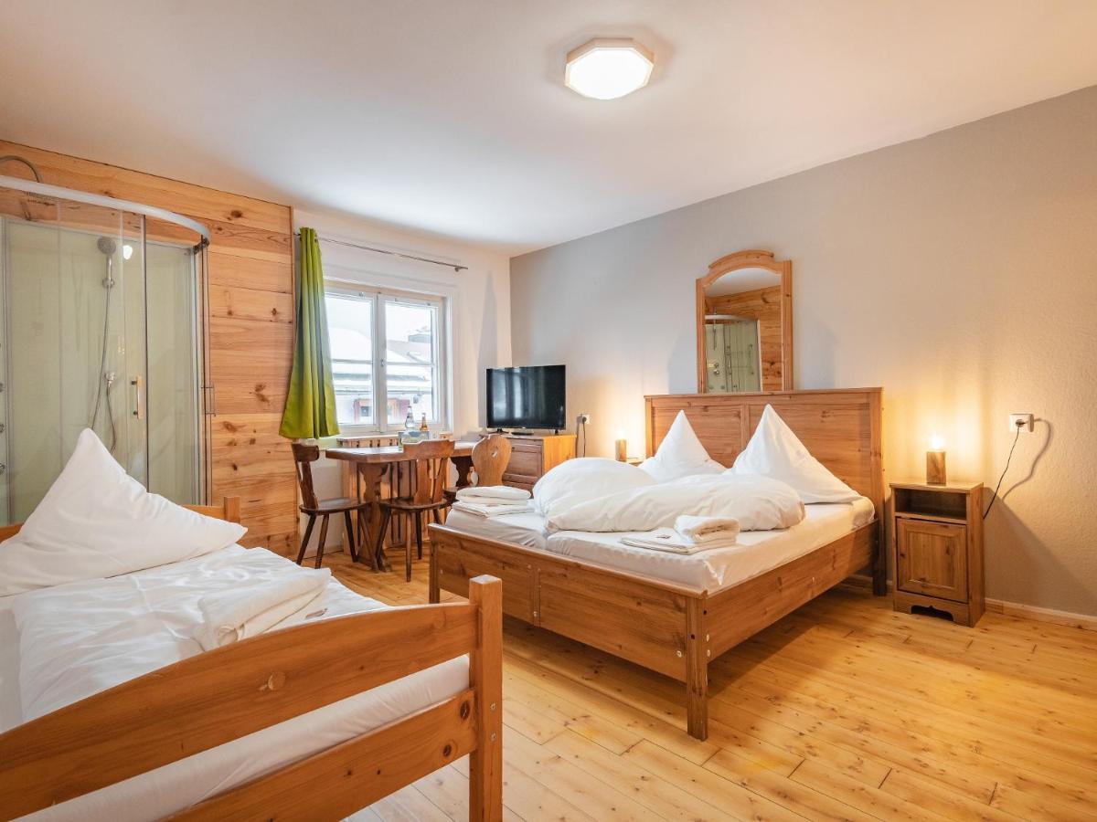 Hostel - Ron'S Guesthouse オーベルストドルフ エクステリア 写真